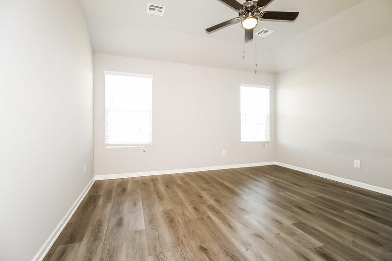 1,690/Mo, 10417 SW 37th Street Mustang, OK 73064 Main Bedroom View