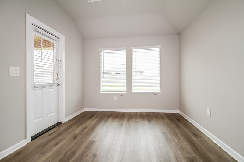 1,835/Mo, 10524 SW 37th Street Mustang, OK 73064 Dining Room View