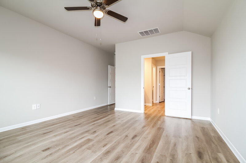 1,835/Mo, 10524 SW 37th Street Mustang, OK 73064 Main Bedroom View 2