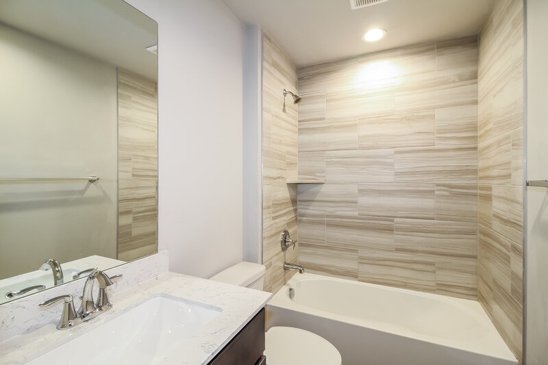 1,835/Mo, 10524 SW 37th Street Mustang, OK 73064 Bathroom View