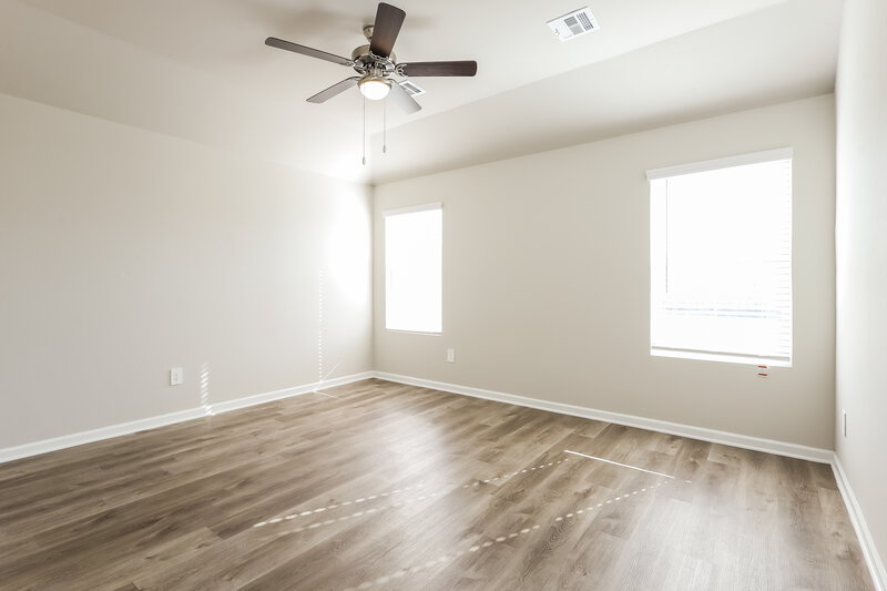 1,690/Mo, 10512 SW 37th Street Mustang, OK 73064 Main Bedroom View
