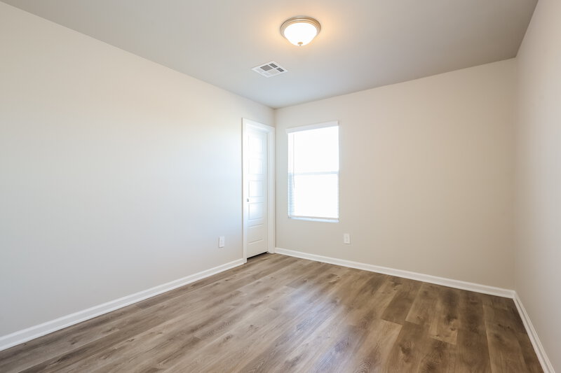 1,690/Mo, 10512 SW 37th Street Mustang, OK 73064 Bedroom View 2
