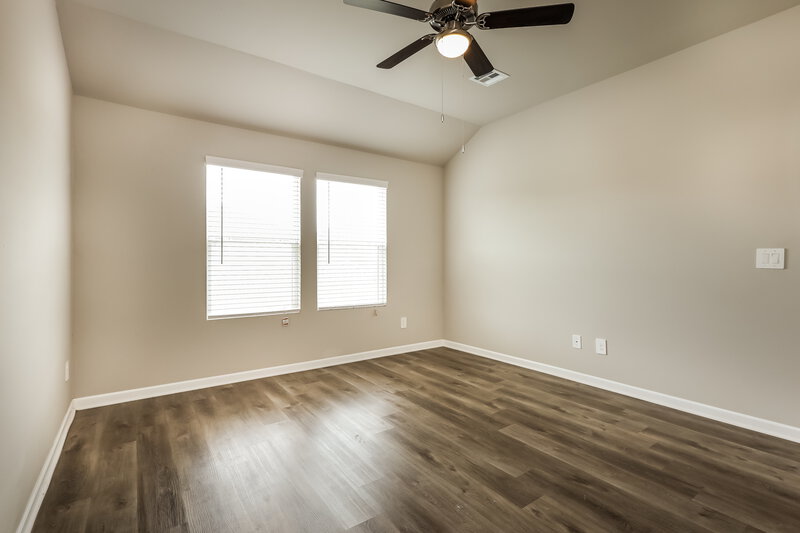 1,810/Mo, 10500 SW 37th Street Mustang, OK 73064 Main Bedroom View 2