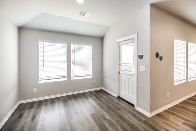 1,920/Mo, 10404 SW 37th Street Mustang, OK 73064 Dining Room View