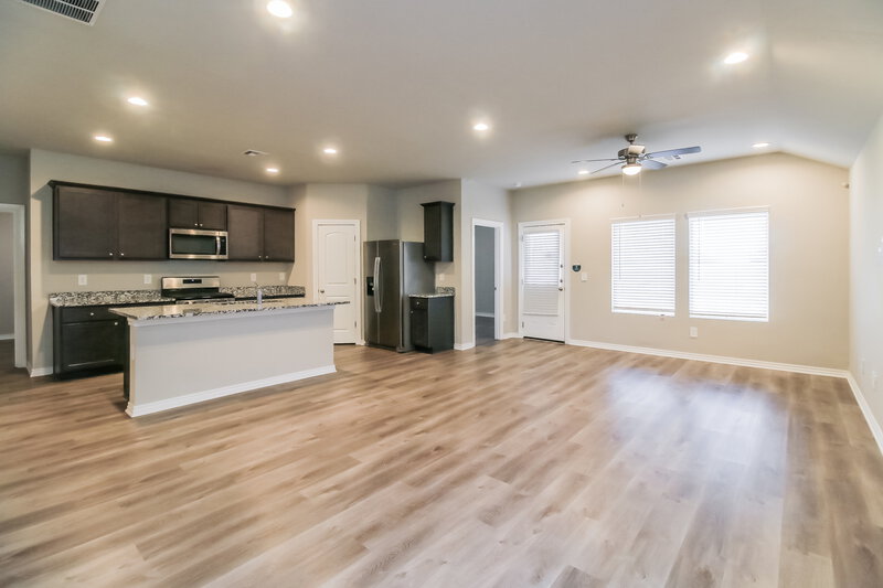 1,715/Mo, 10405 SW 38th Street Mustang, OK 73064 Kitchen View 3