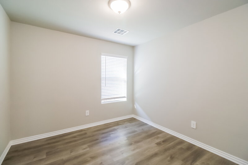 1,715/Mo, 10405 SW 38th Street Mustang, OK 73064 Bedroom View