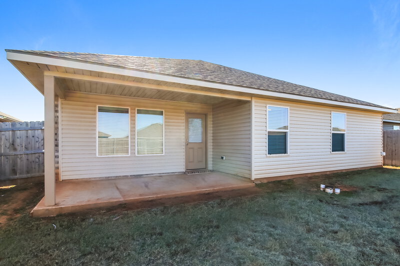 1,715/Mo, 10405 SW 38th Street Mustang, OK 73064 Rear View