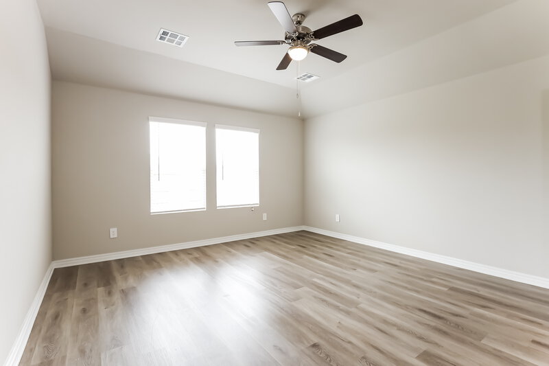 1,650/Mo, 10417 SW 38th Street Mustang, OK 73064 Main Bedroom View