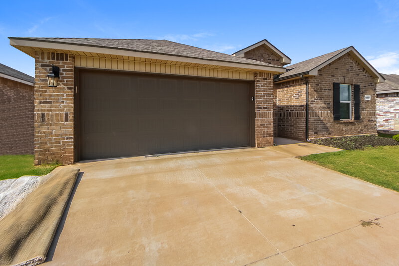1,780/Mo, 10501 SW 38th Street Mustang, OK 73064 Front View