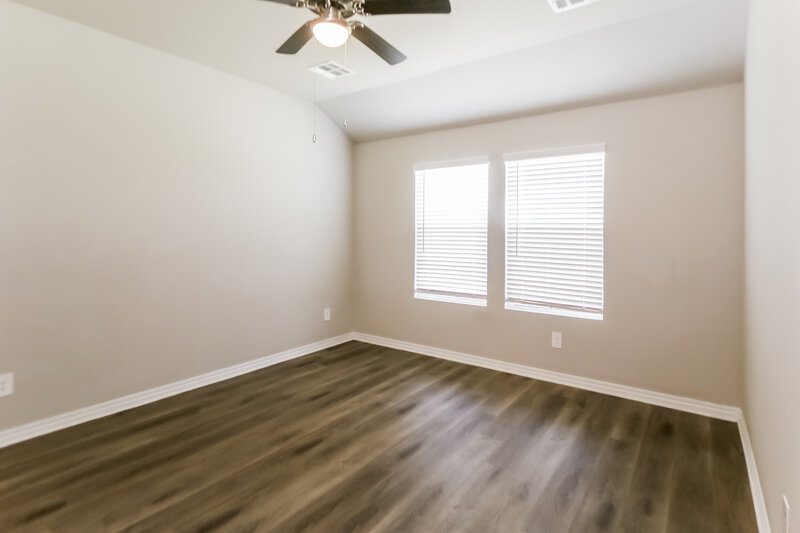 1,780/Mo, 10501 SW 38th Street Mustang, OK 73064 Main Bedroom View