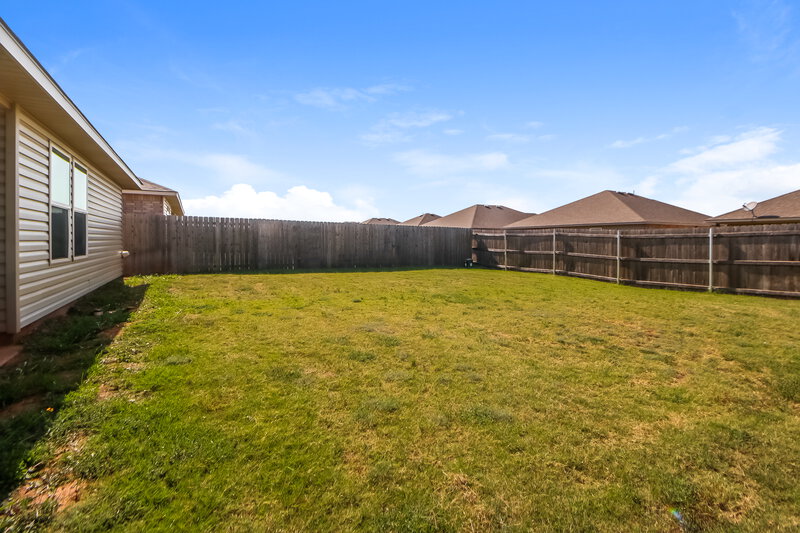 1,780/Mo, 10501 SW 38th Street Mustang, OK 73064 Rear View