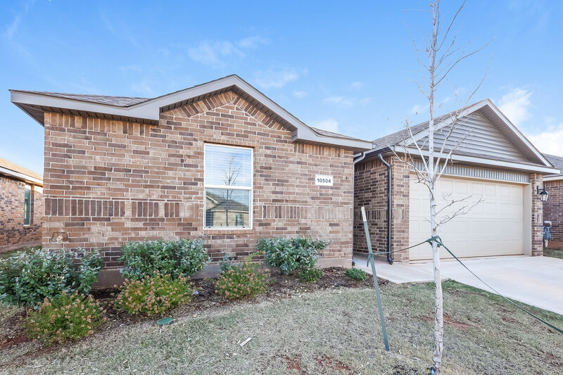 1,690/Mo, 10504 SW 38th Street Mustang, OK 73064 Front View