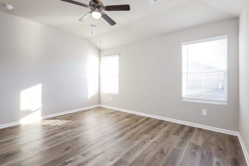 1,690/Mo, 10504 SW 38th Street Mustang, OK 73064 Main Bedroom View 2