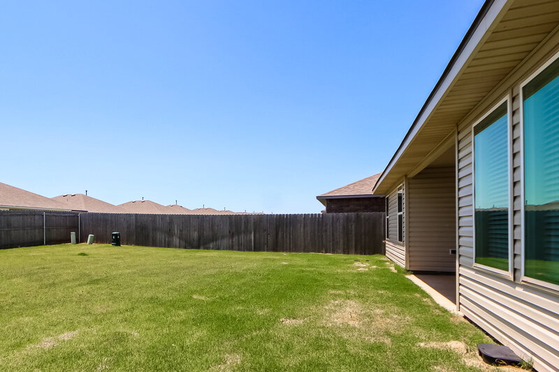 1,715/Mo, 10400 SW 38th Street Mustang, OK 73064 Rear View