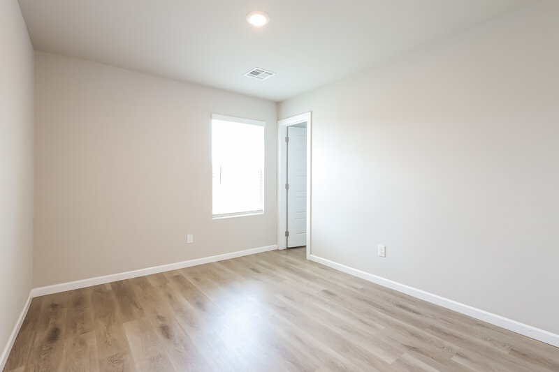 1,690/Mo, 3913 Sara Park Drive Mustang, OK 73064 Bedroom View