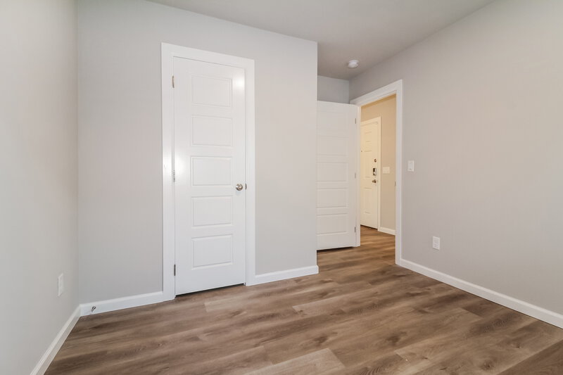 2,140/Mo, 10505 SW 39th Street Mustang, OK 73064 Bedroom View