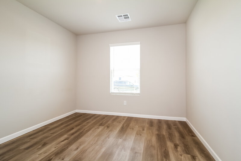 1,715/Mo, 10413 SW 39th Street Mustang, OK 73064 Bedroom View 3