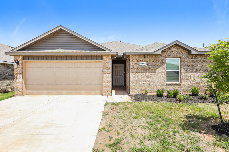 1,690/Mo, 4000 Canyon Ridge Lane Mustang, OK 73064 External View