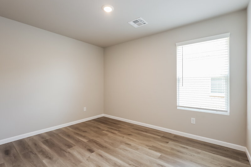 1,690/Mo, 4000 Canyon Ridge Lane Mustang, OK 73064 Bedroom View 2