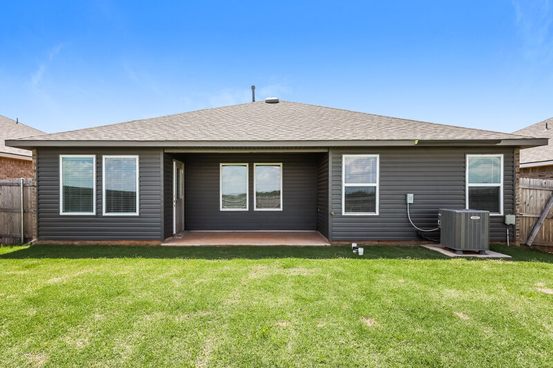 1,690/Mo, 4000 Canyon Ridge Lane Mustang, OK 73064 Rear View 2