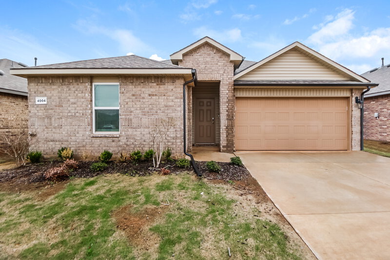 1,910/Mo, 4004 Canyon Ridge Lane Mustang, OK 73064 External View