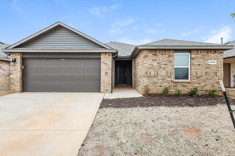 2,185/Mo, 10516 SW 39th Street Mustang, OK 73064 External View