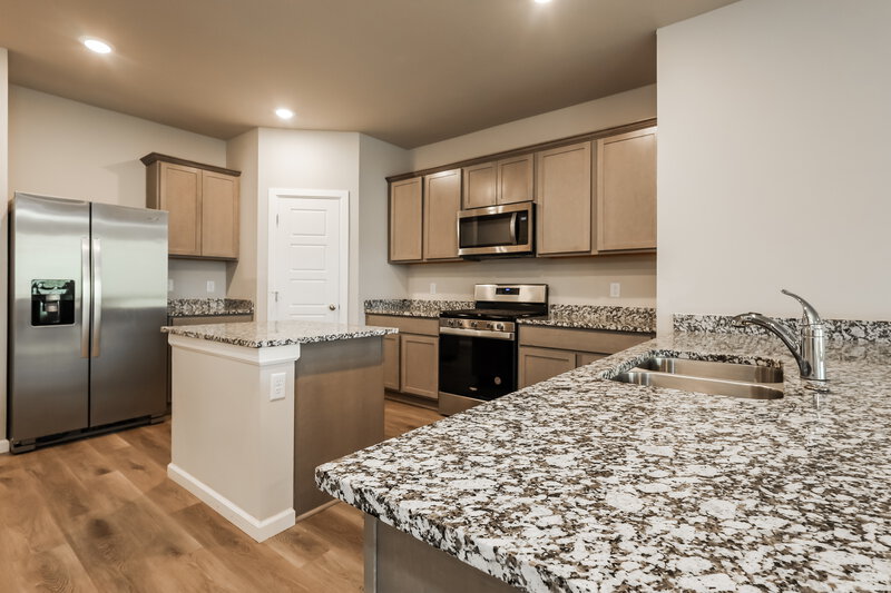 2,185/Mo, 10516 SW 39th Street Mustang, OK 73064 Kitchen View 2