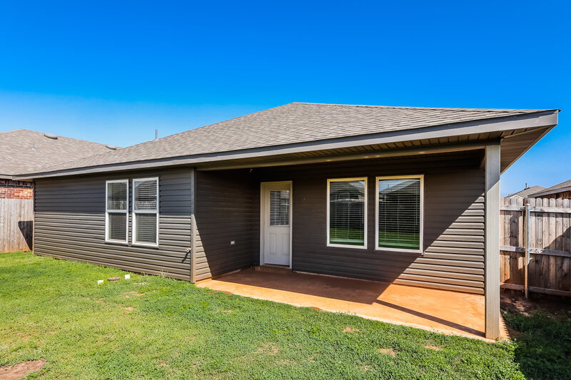 2,540/Mo, 10408 SW 39th Street Mustang, OK 73064 Rear View 2
