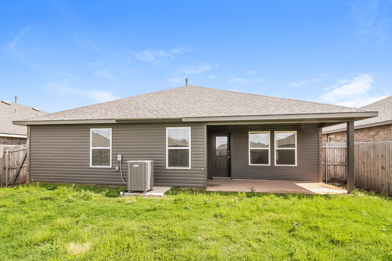 1,715/Mo, 10405 SW 40th Street Mustang, OK 73064 Rear View