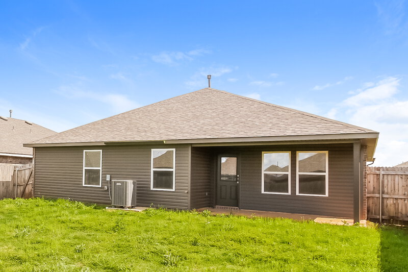 1,715/Mo, 10405 SW 40th Street Mustang, OK 73064 Rear View 2