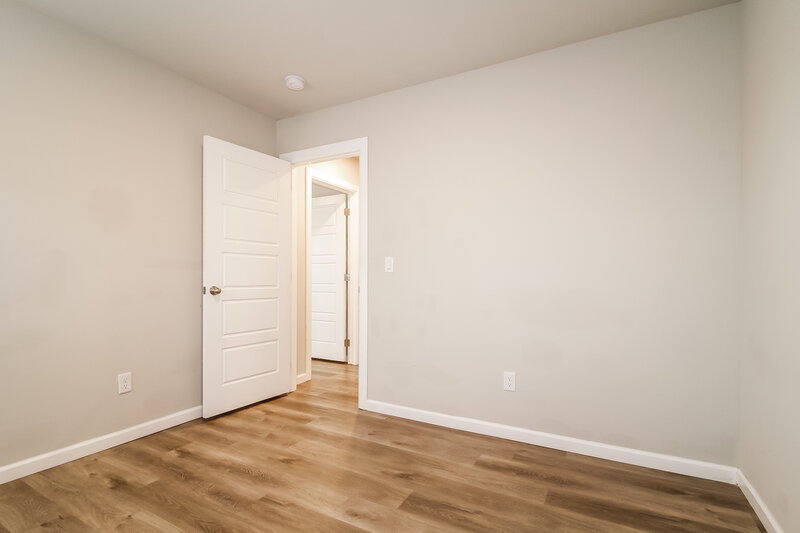 1,825/Mo, 10409 SW 40th Street Mustang, OK 73064 Bedroom View 3