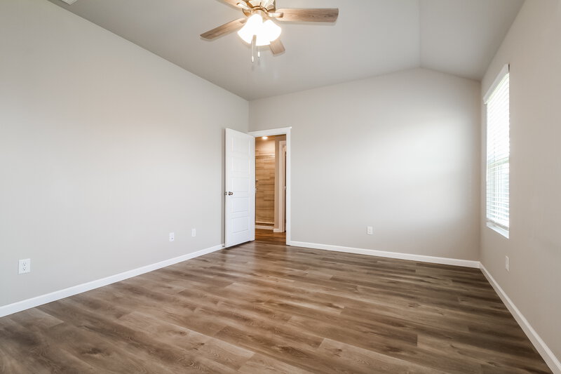 1,715/Mo, 10417 SW 40th Street Mustang, OK 73064 Main Bedroom View 2