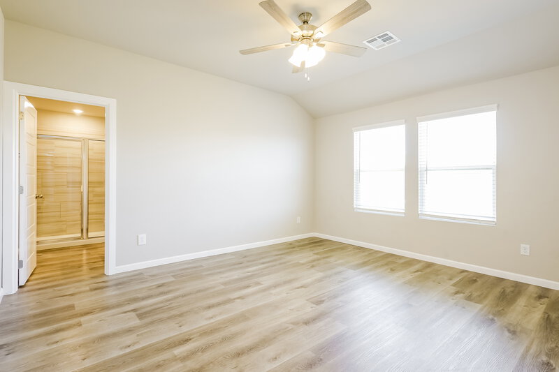 1,710/Mo, 10425 SW 40th Street Mustang, OK 73064 Living Room View 3