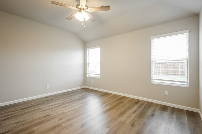 1,690/Mo, 10508 SW 40th Street Mustang, OK 73064 Main Bedroom View 2