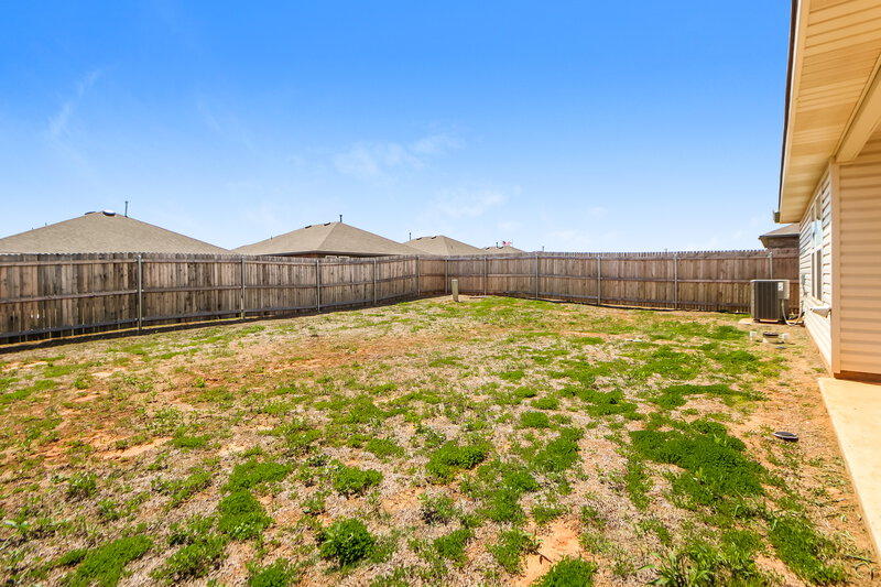 1,850/Mo, 10504 SW 40th Street Mustang, OK 73064 Rear View