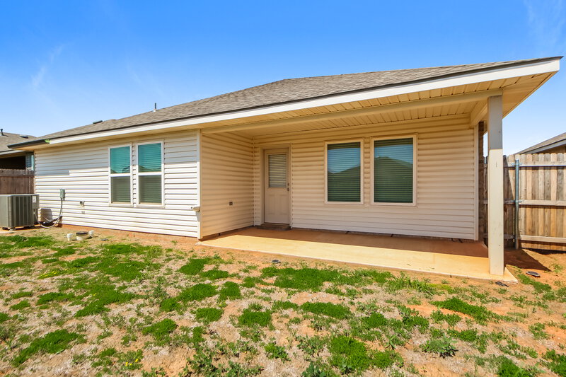 1,850/Mo, 10504 SW 40th Street Mustang, OK 73064 Rear View 2