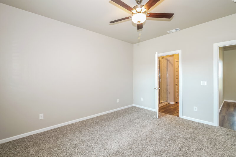 2,210/Mo, 12709 Torretta Way Yukon, OK 73099 Main Bedroom View 2