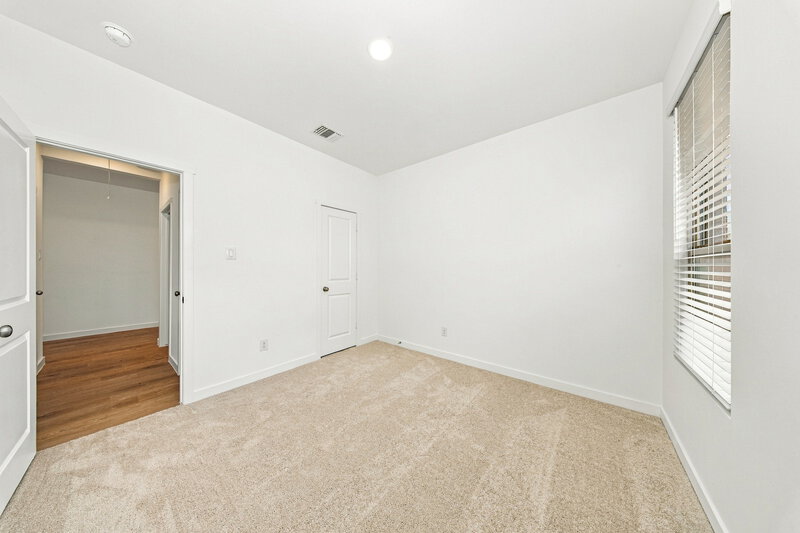 1,865/Mo, 9112 SW 19th St Oklahoma City, OK 73128 Bedroom View 3