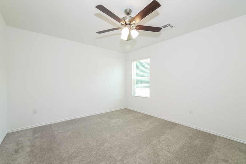 1,965/Mo, 5832 Norway Spruce St Edmond, OK 73034 Main Bedroom View 2