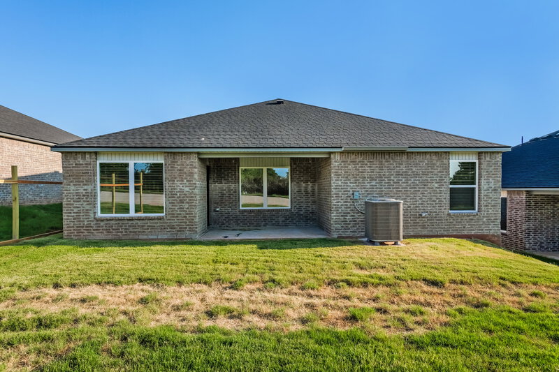 1,965/Mo, 5832 Norway Spruce St Edmond, OK 73034 Rear View