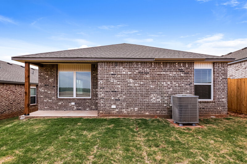 1,590/Mo, 10045 Blackjack Rd Yukon, OK 73099 Rear View