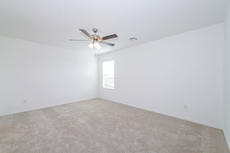 1,990/Mo, 12812 Torretta Way Yukon, OK 73099 Main Bedroom View