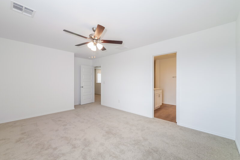 1,990/Mo, 12812 Torretta Way Yukon, OK 73099 Main Bedroom View 2