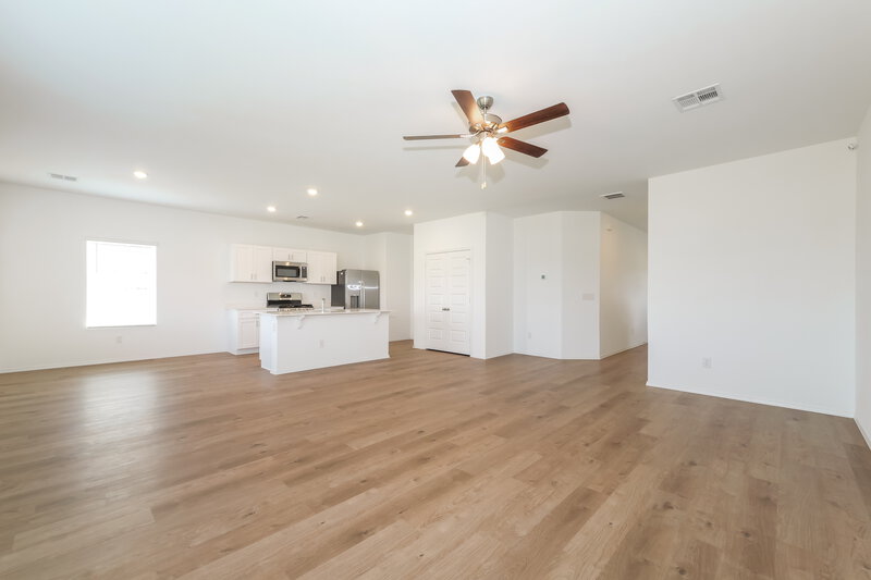 1,990/Mo, 12836 Torretta Way Yukon, OK 73099 Misc View