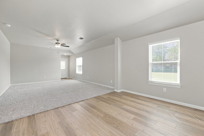 1,815/Mo, 12700 Carrara Ln Yukon, OK 73099 Dining Room View