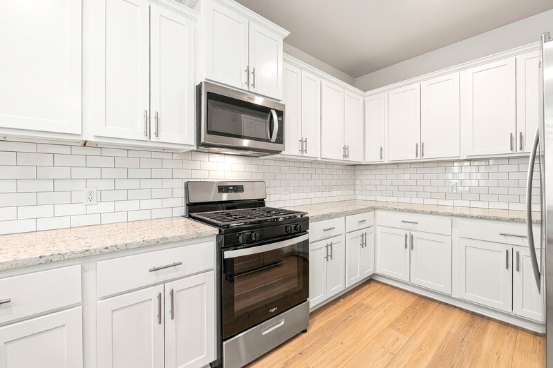 1,995/Mo, 12716 Torretta Way Yukon, OK 73099 Kitchen View 2