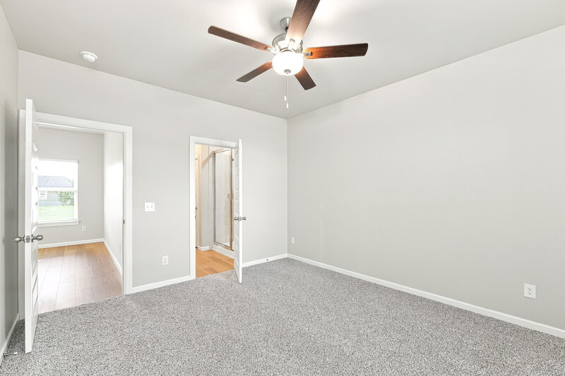 1,995/Mo, 12716 Torretta Way Yukon, OK 73099 Primary Bedroom View 2