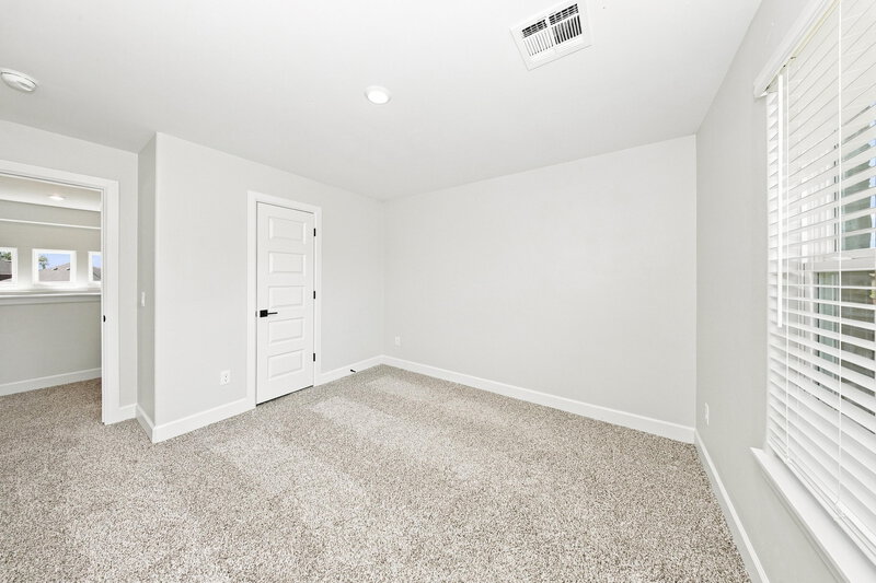 2,245/Mo, 12013 SW 30th St Yukon, OK 73099 Bedroom View
