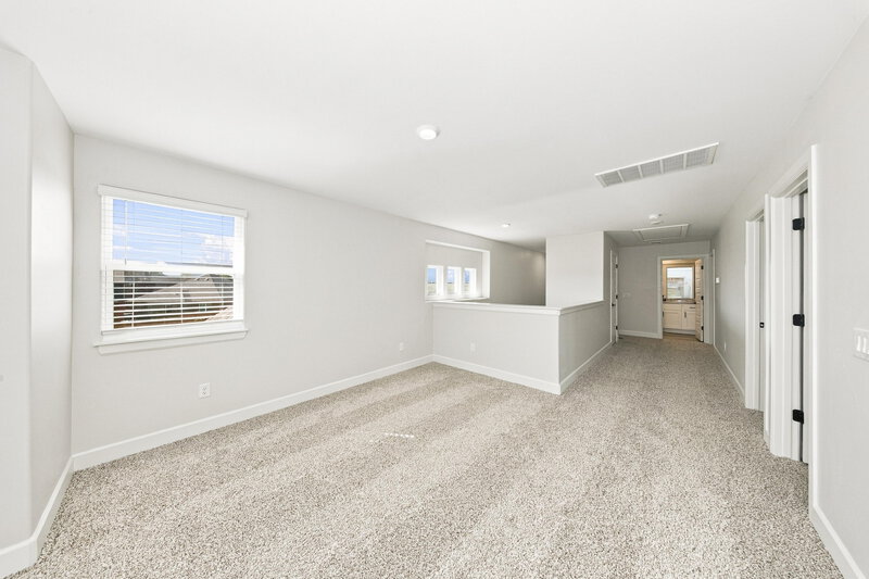 2,245/Mo, 12013 SW 30th St Yukon, OK 73099 Loft View