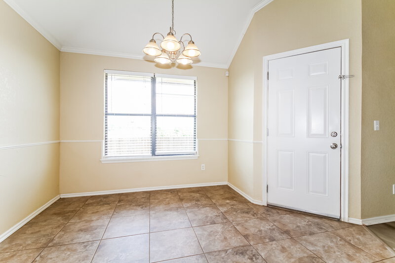1,455/Mo, 1405 Cherokee Ln Blanchard, OK 73010 Dining Room View